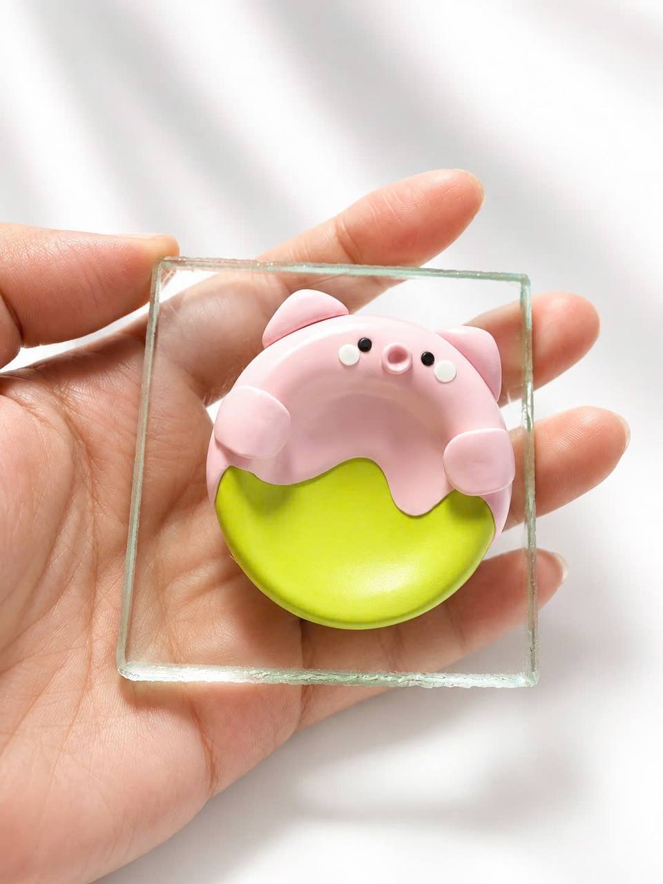 Đá Xoa Tay Matchie The Pig